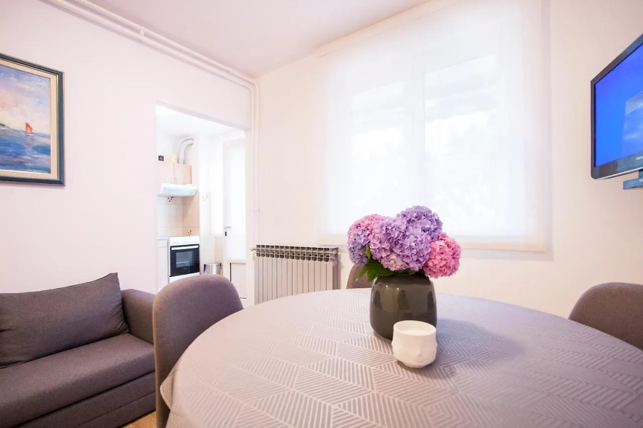 Apartment Vlada Beach Area Porec 0*,