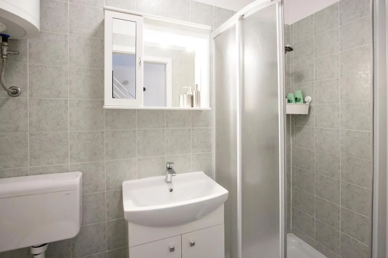 Apartment Vlada Beach Area Porec 0*,