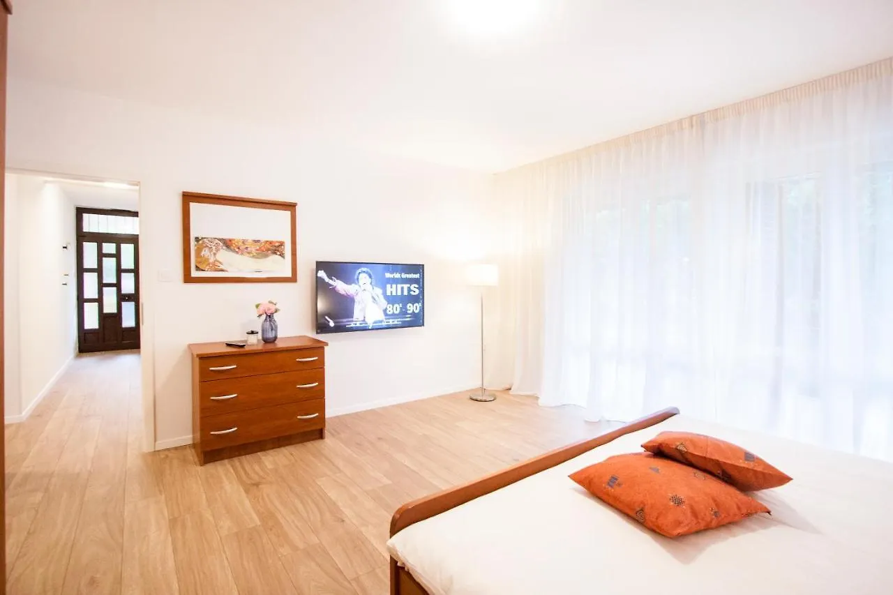 Apartment Vlada Beach Area Porec